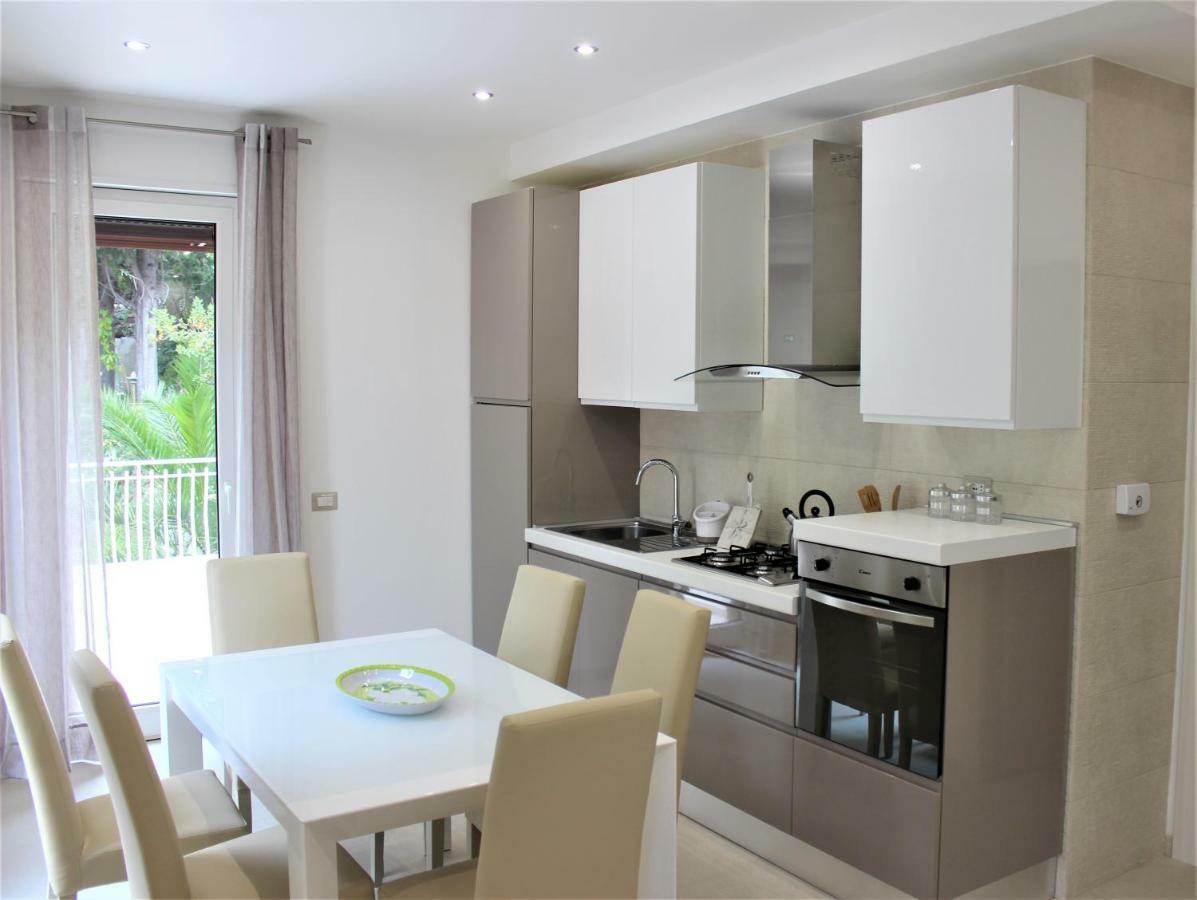La Baia Dei Delfini Apartment Taormina Luaran gambar