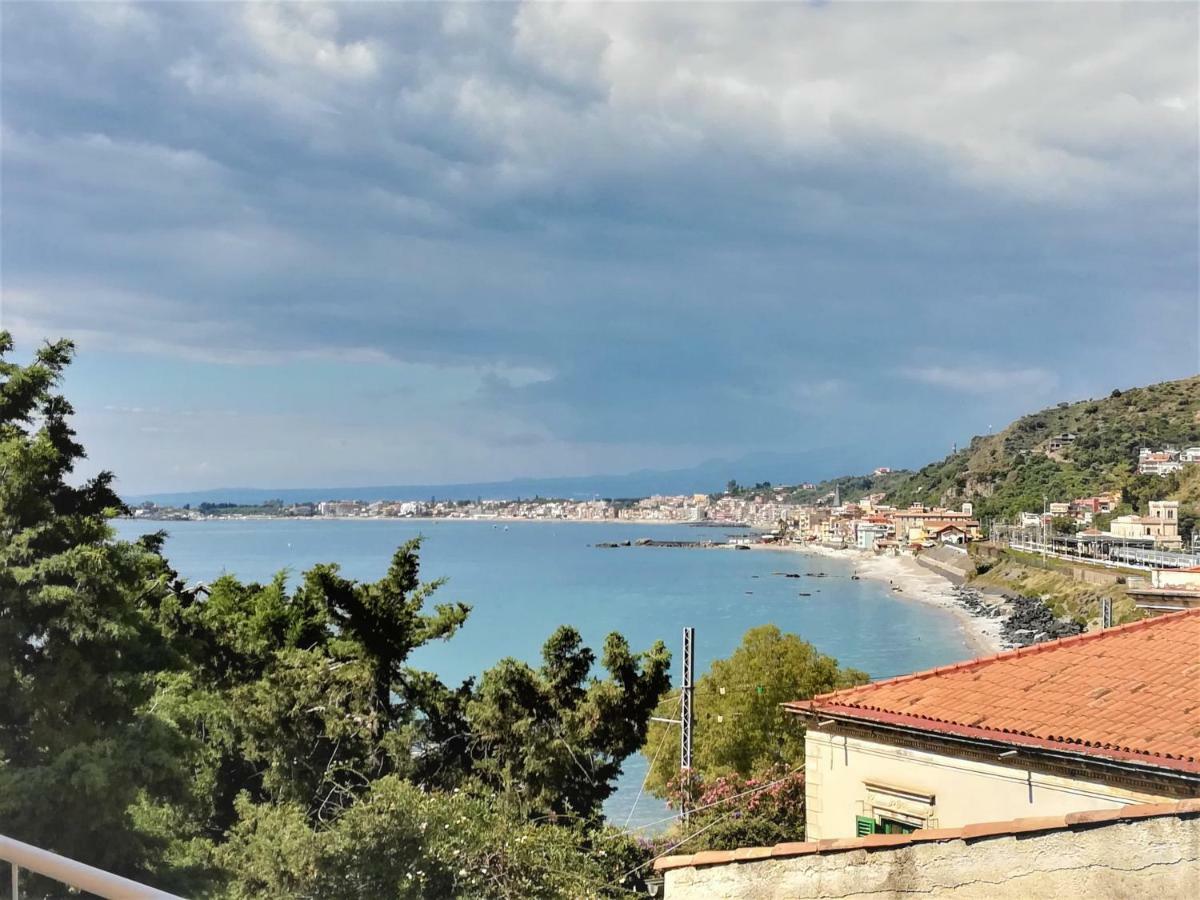 La Baia Dei Delfini Apartment Taormina Luaran gambar