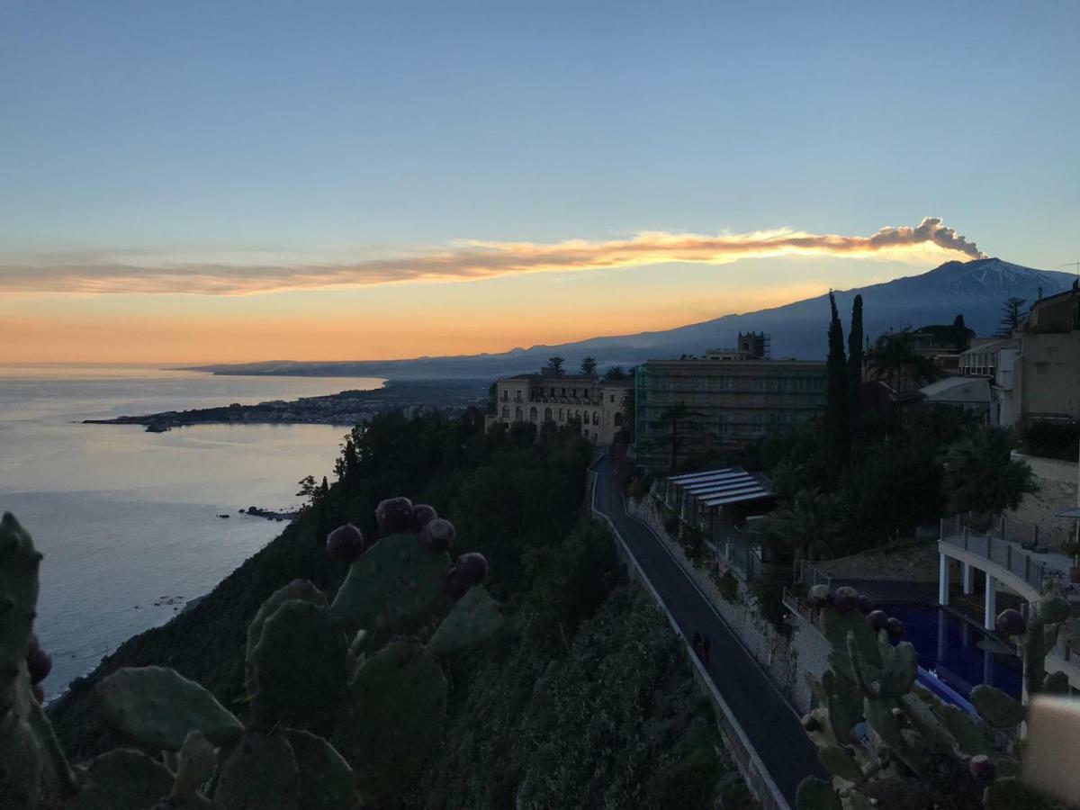 La Baia Dei Delfini Apartment Taormina Luaran gambar