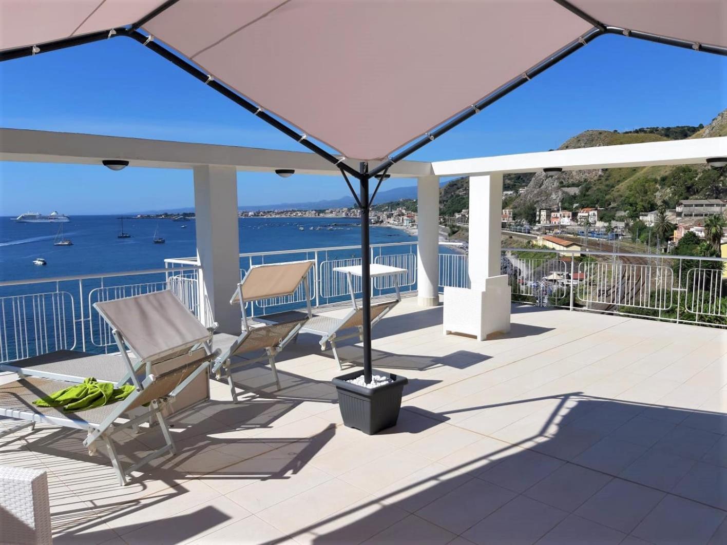 La Baia Dei Delfini Apartment Taormina Luaran gambar