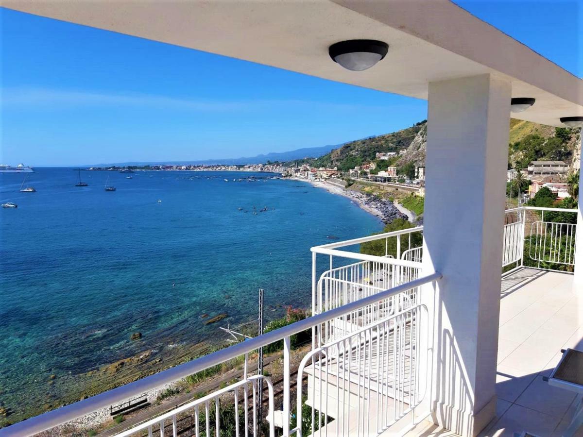 La Baia Dei Delfini Apartment Taormina Luaran gambar